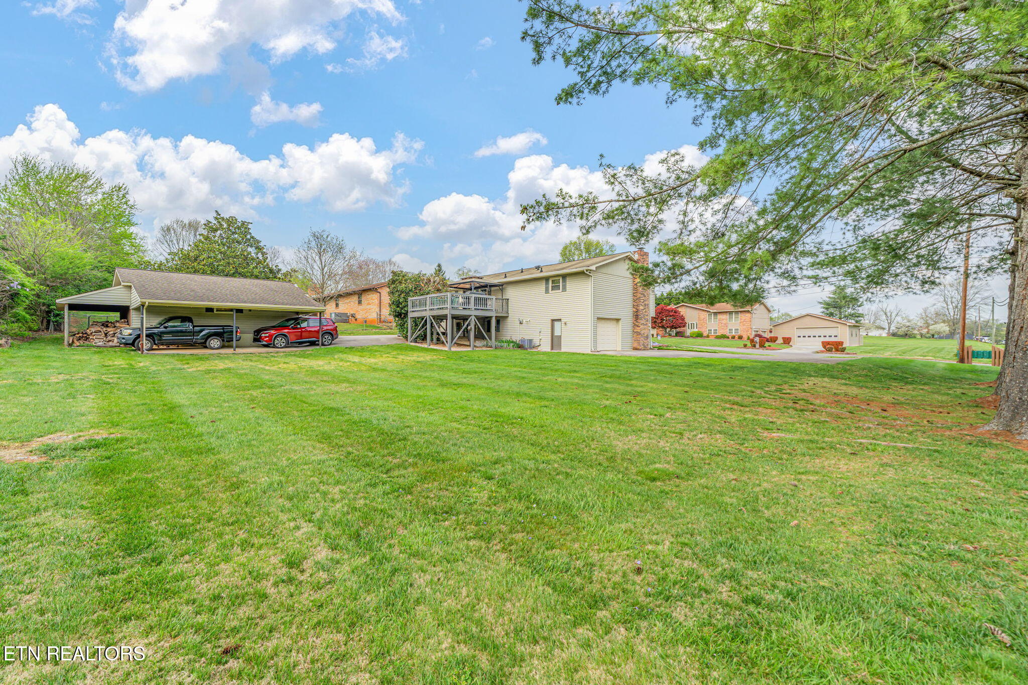 7301 Oxmoor Road Knoxville, TN 37931 - Photo 41 of 43 45-web-or-mls-7301 Oxmoor Drive-39