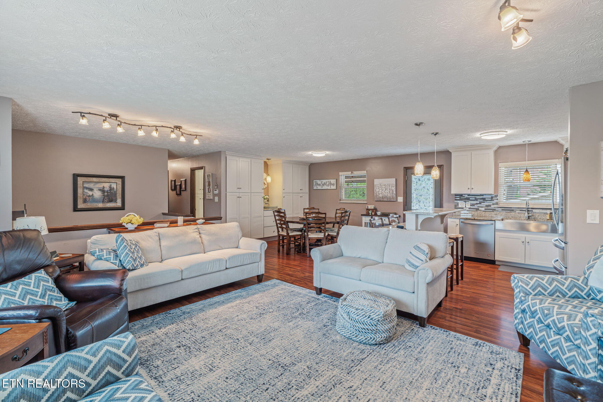 7301 Oxmoor Road Knoxville, TN 37931 - Photo 8 of 43 11-web-or-mls-7301 Oxmoor Drive-14