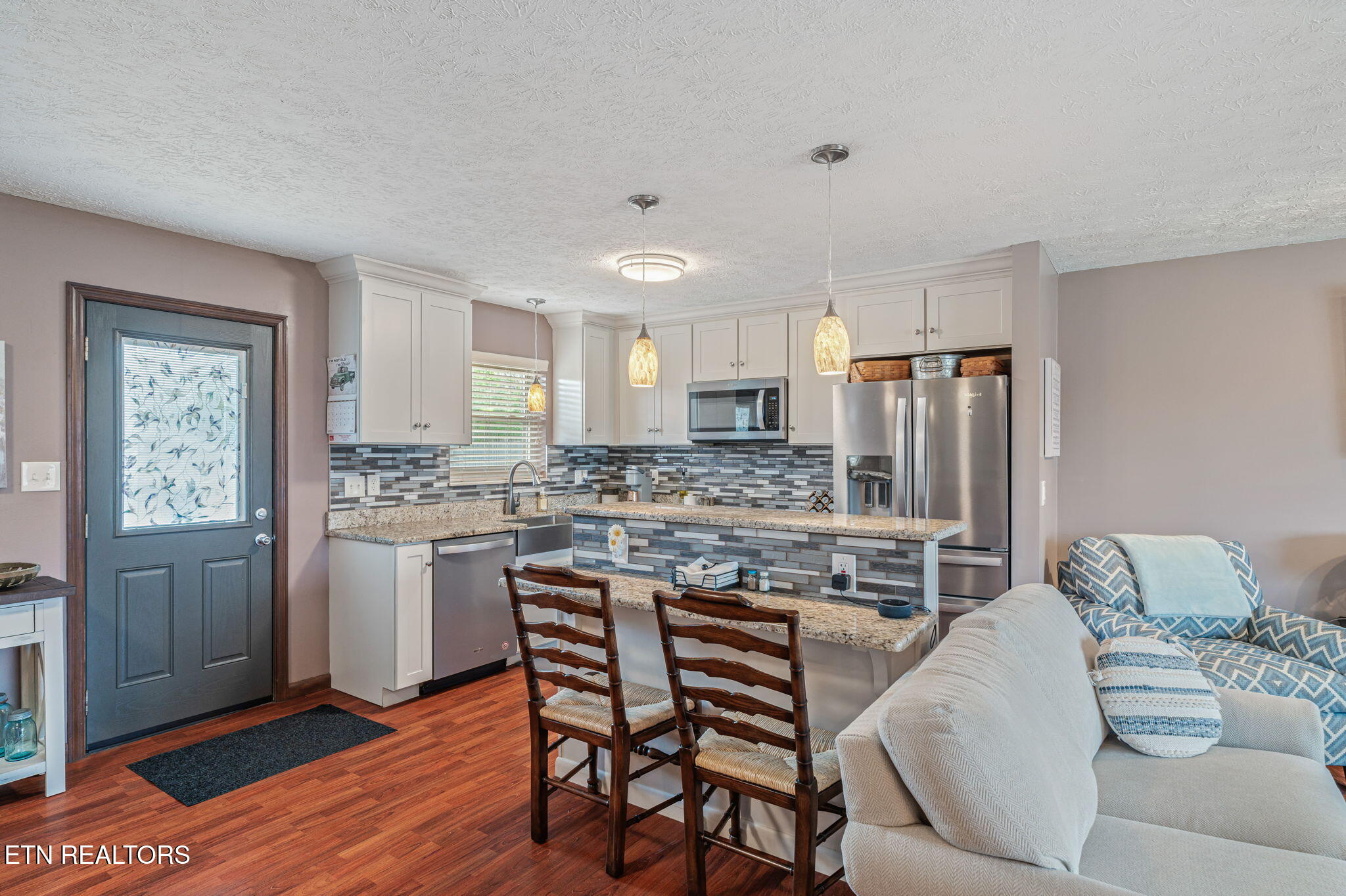 7301 Oxmoor Road Knoxville, TN 37931 - Photo 9 of 43 16-web-or-mls-7301 Oxmoor Drive-19