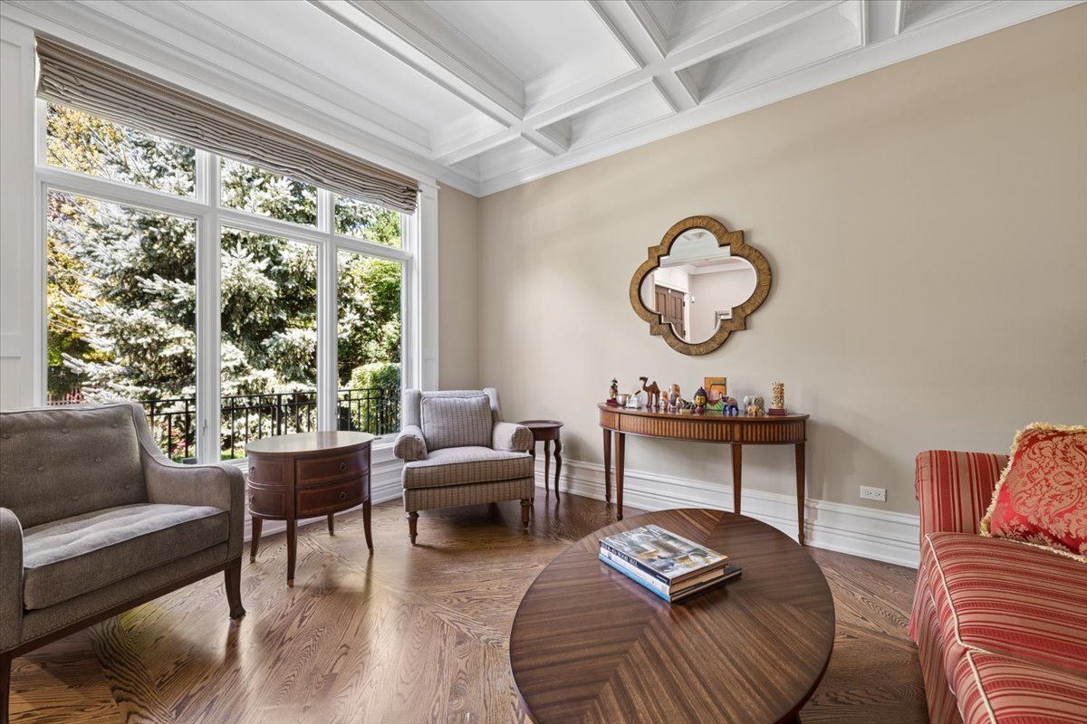 916 Seminole Road Wilmette, IL 60091 - Photo 14 of 41 Gallery Image 14