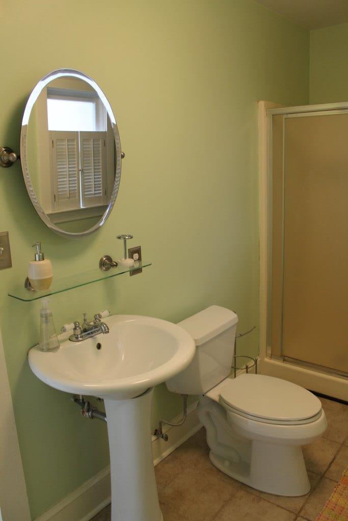 1936 Belleville Road Southwest Roanoke, VA 24015 - Photo 21 of 53 Full Bath