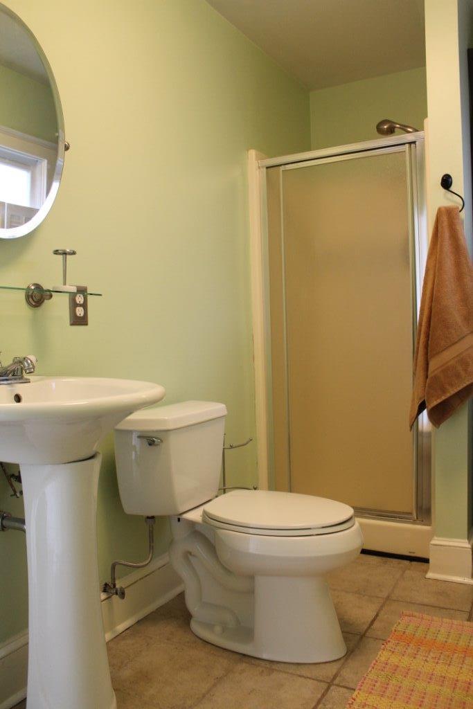 1936 Belleville Road Southwest Roanoke, VA 24015 - Photo 23 of 53 Full Bath