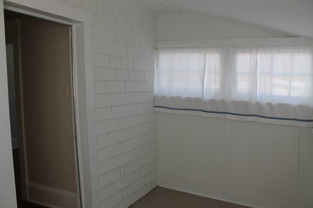 1936 Belleville Road Southwest Roanoke, VA 24015 - Photo 35 of 53 Enclosed porch