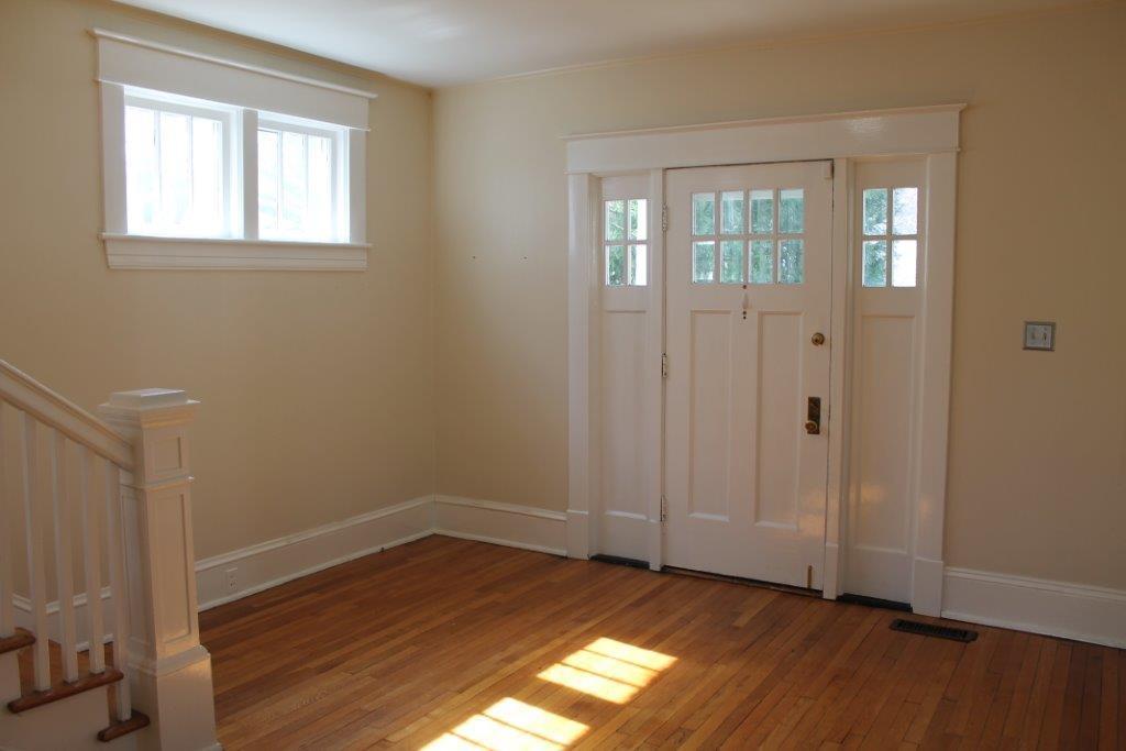 1936 Belleville Road Southwest Roanoke, VA 24015 - Photo 5 of 53 Foyer