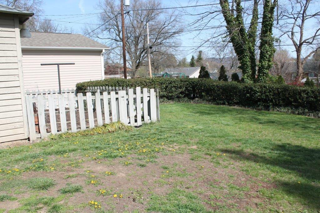 1936 Belleville Road Southwest Roanoke, VA 24015 - Photo 44 of 53 Back yard