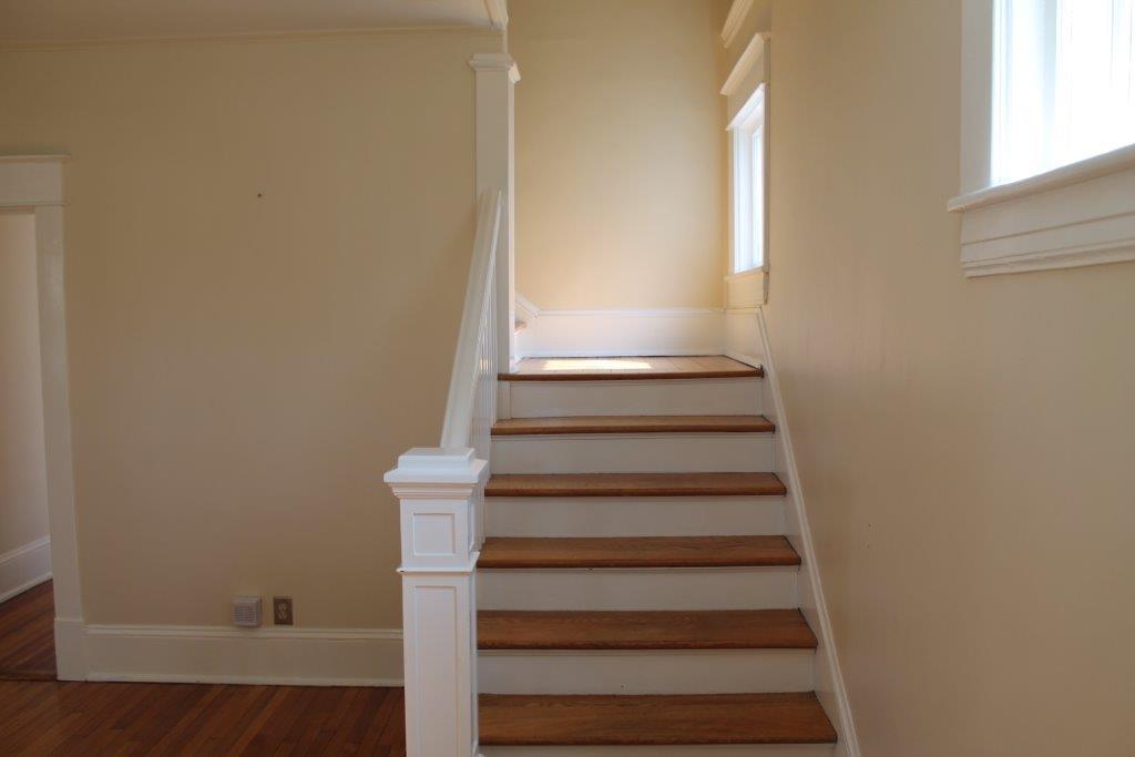 1936 Belleville Road Southwest Roanoke, VA 24015 - Photo 6 of 53 Foyer