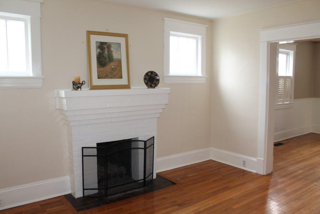1936 Belleville Road Southwest Roanoke, VA 24015 - Photo 9 of 53 Living Room