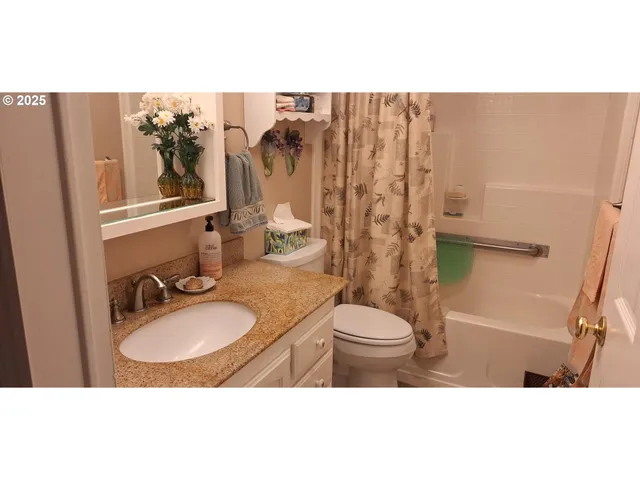 $632,500 | 9580 North Fork Siuslaw Road, Florence, OR 97439