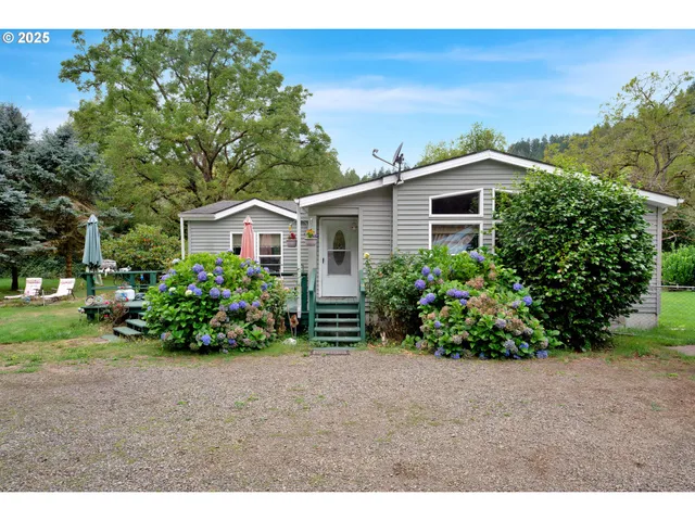 $632,500 | 9580 North Fork Siuslaw Road, Florence, OR 97439