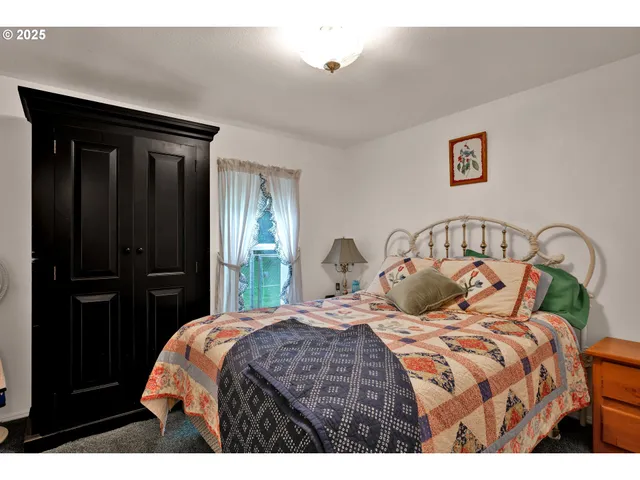 $632,500 | 9580 North Fork Siuslaw Road, Florence, OR 97439