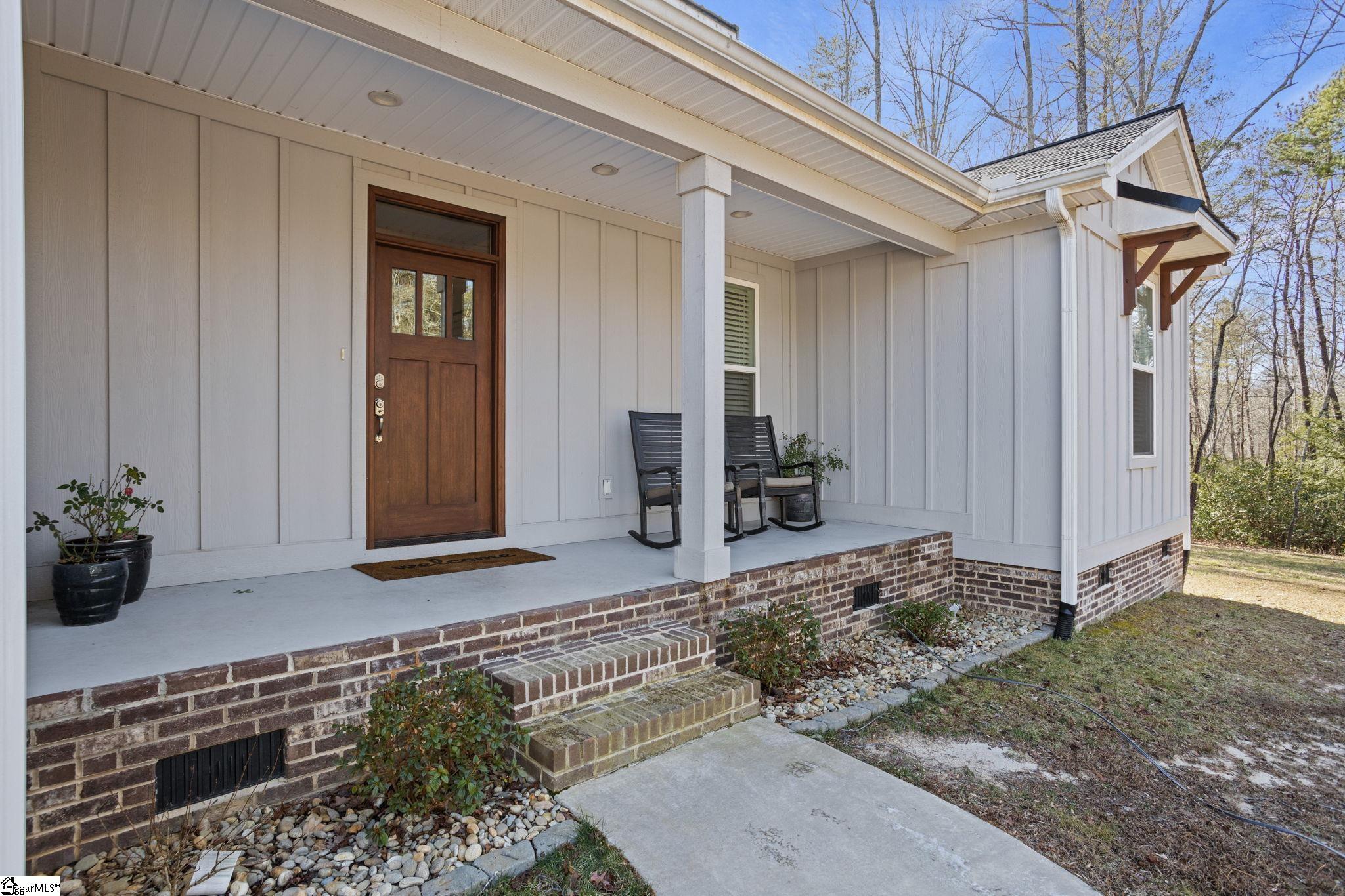 299 Red Hill Road Landrum, SC 29356 - Photo 4 of 34