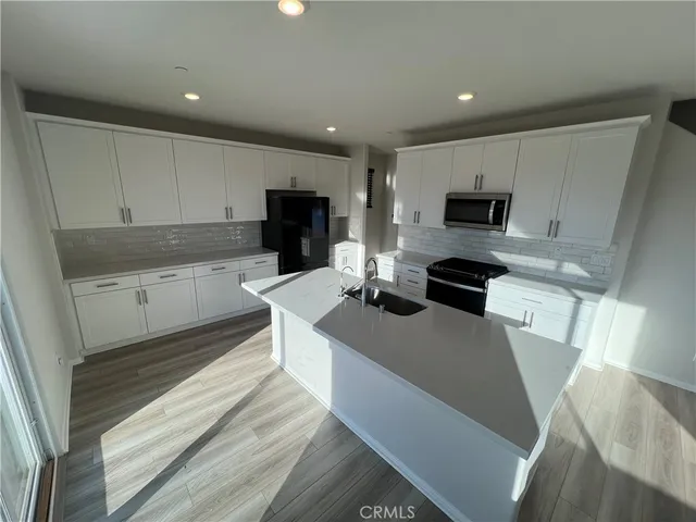 $3,700 | 19557 Hanging Rock Road, Lake Elsinore, CA 92532