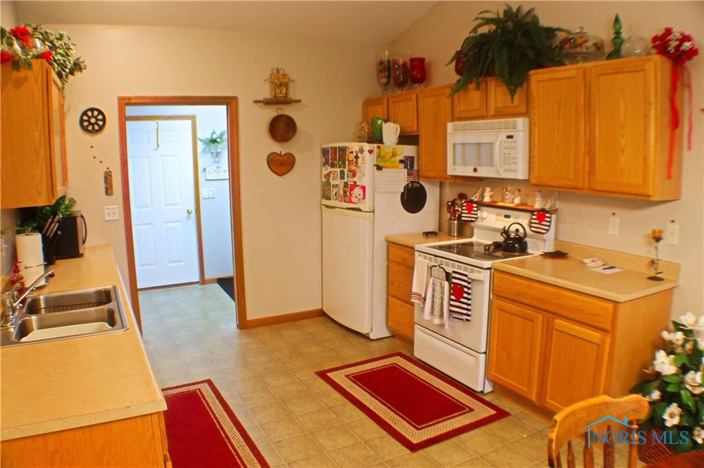 300 Hidden Ridge Drive Delta, OH 43515 - Photo 9 of 24 Gallery Image 9