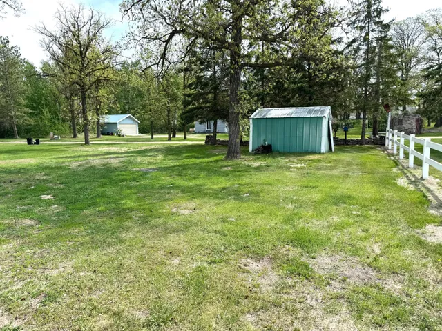 $155,900 | 424 2nd Street North, Greenbush, MN 56726