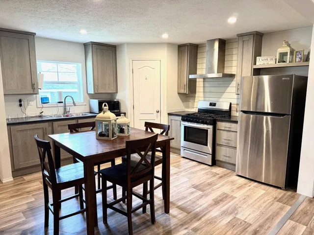 $155,900 | 424 2nd Street North, Greenbush, MN 56726