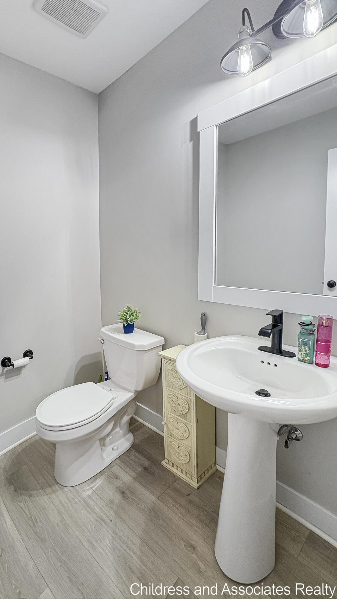 1551 Wales Road Southeast Lowell, MI 49331 - Photo 15 of 43 14