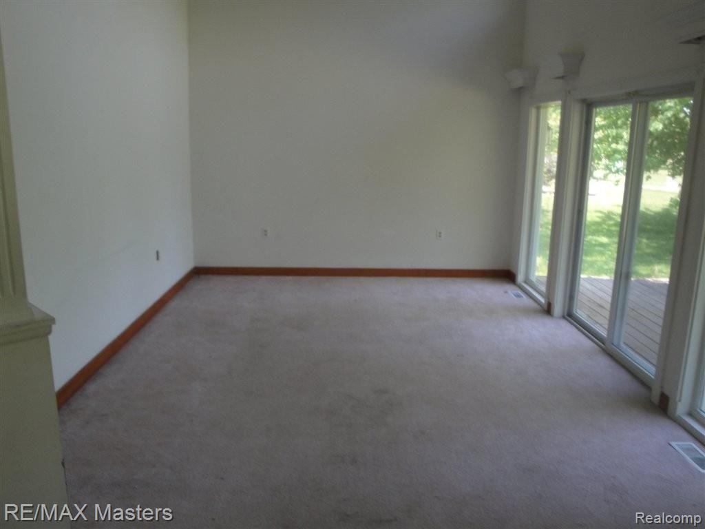 2475 North Raisinville Road Monroe, MI 48162 - Photo 3 of 11 53013mm 012.JPG