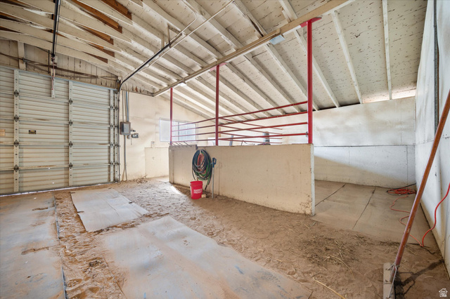 2298 West 800 North Clinton, UT 84015 - Photo 45 of 53 View of garage