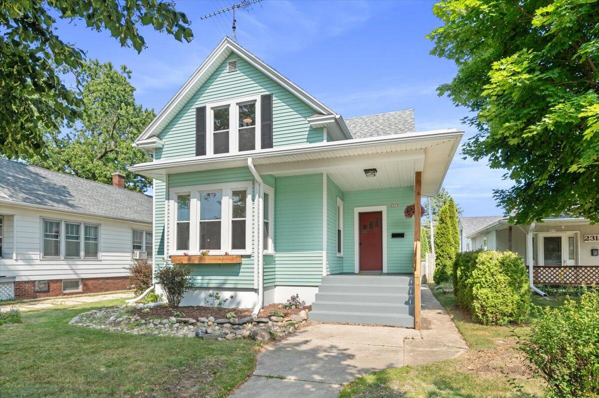 2317 North 5th St  