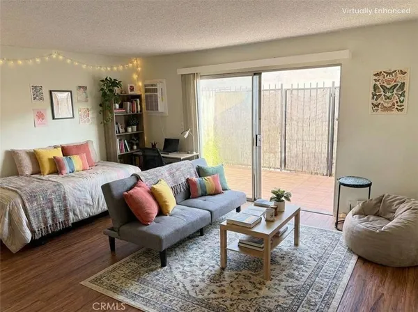 $269,900 | 5585 Pacific Coast Highway, Unit 125, Long Beach, CA 90804