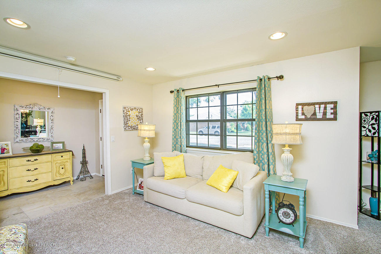 7609 Poppin Lane Amarillo, TX 79121 - Photo 6 of 27 5