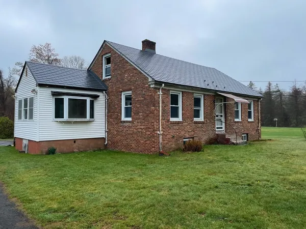$199,900 | 1768 East Mountain Road, Westfield, MA 01085