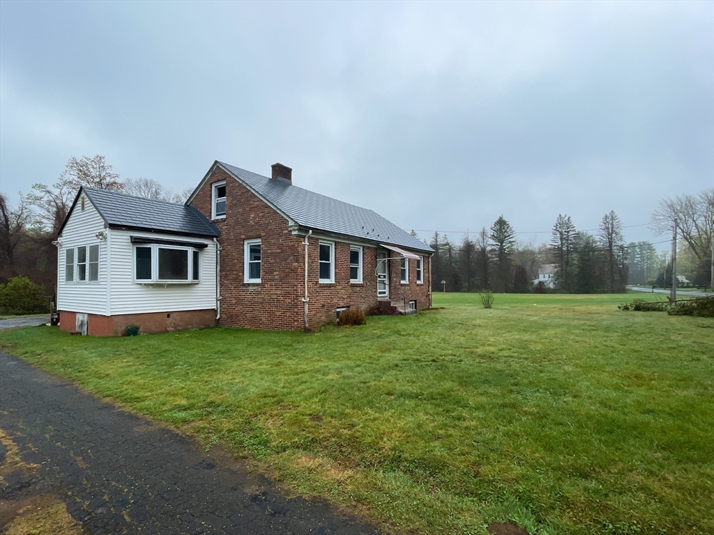 1768 East Mountain Road Westfield, MA 01085 - Photo 5 of 24