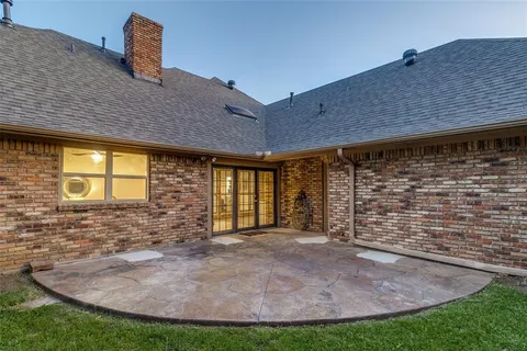 $550,000 | 2607 Timberleaf Circle, Carrollton, TX 75006