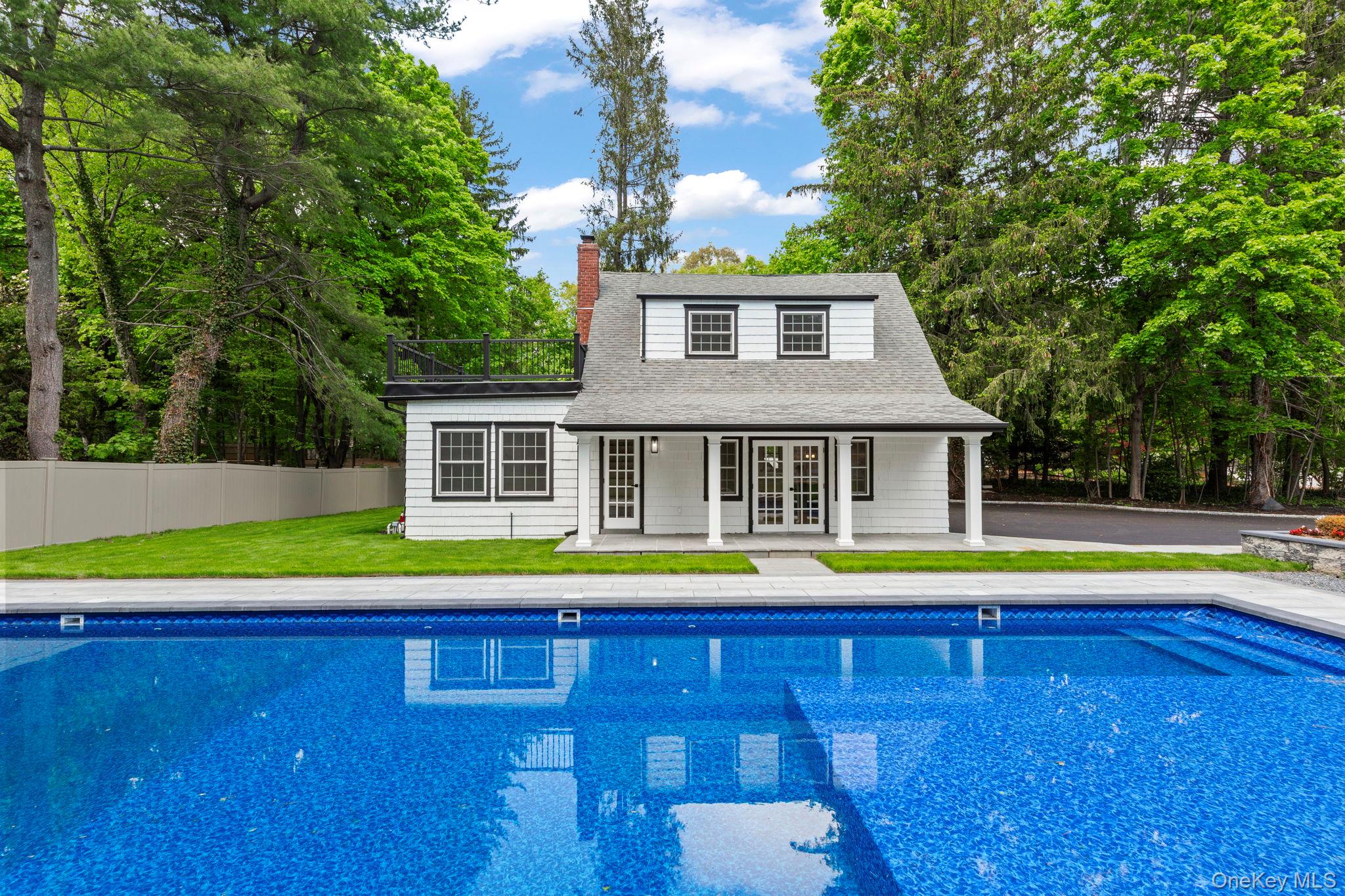 75 Centerport Road Greenlawn, NY 11740 - Photo 37 of 47