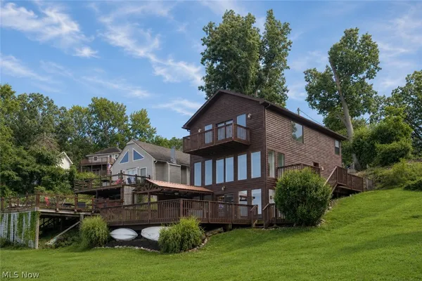 $365,000 | 643 Fruit Drive, Akron, OH 44319