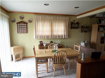 290 Hickory Road Warminster, PA 18974 - Photo 4 of 12 Dining Room