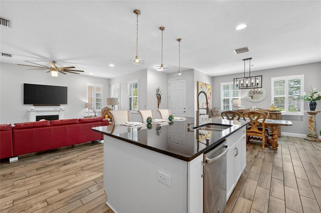 623 Winterside Drive Apollo Beach, FL 33572 - Photo 5 of 87
