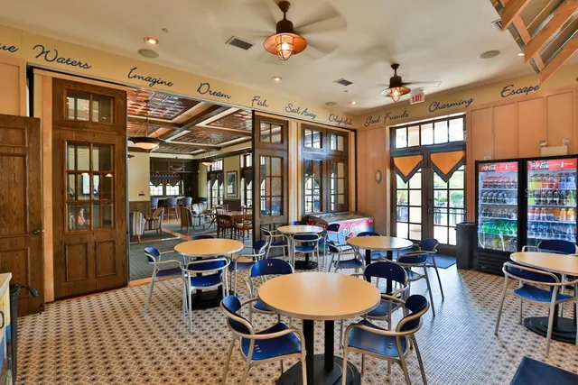 $525,000 | 623 Winterside Drive, Apollo Beach, FL 33572