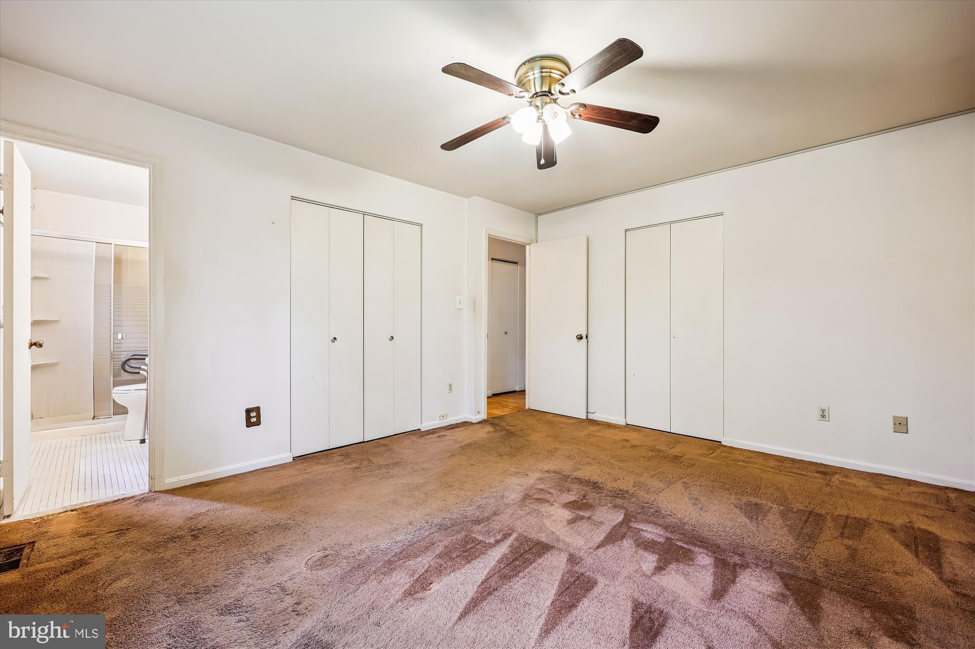 14921 Joshua Tree Road Gaithersburg, MD 20878 - Photo 20 of 30 Primary Bedroom