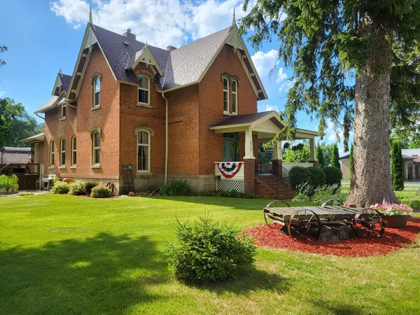 $435,000 | 1512 Whitewater Avenue, St. Charles, MN 55972