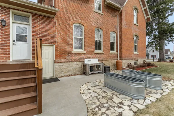 $435,000 | 1512 Whitewater Avenue, St. Charles, MN 55972