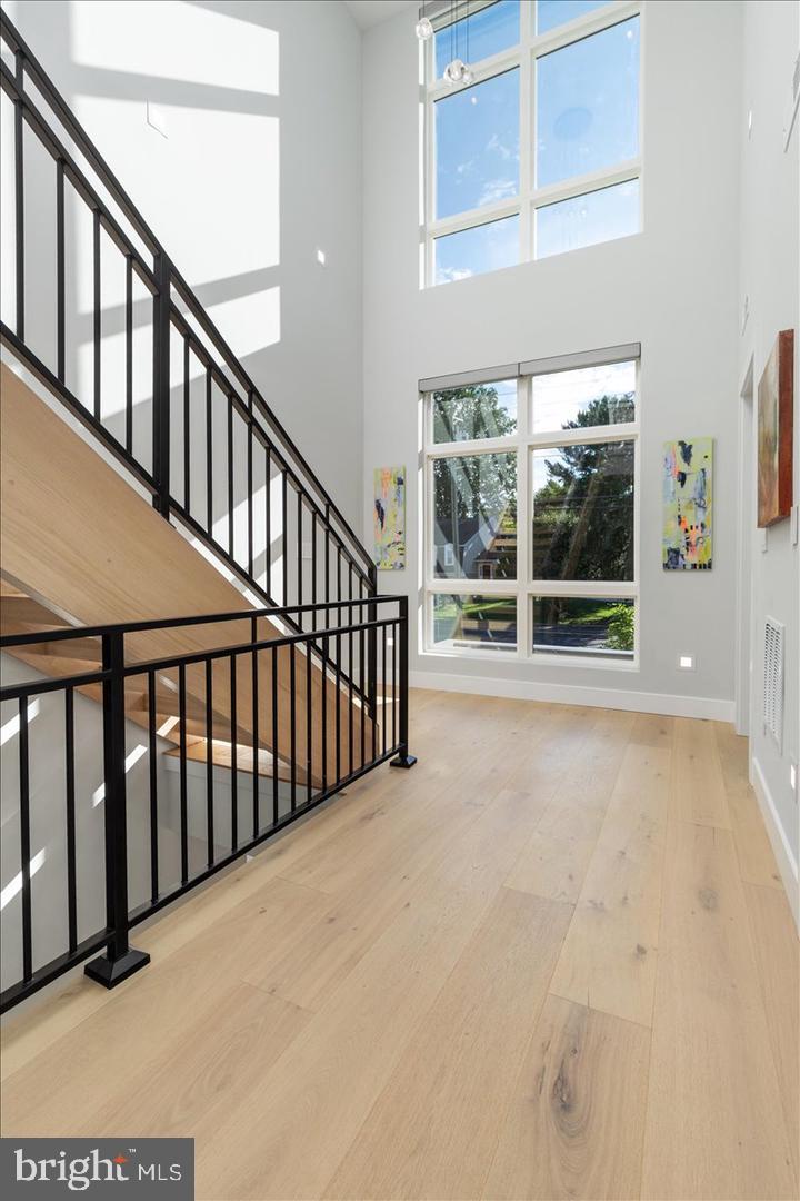 2841 Edgelea Road Vienna, VA 22181 - Photo 23 of 67 Gallery Image 23