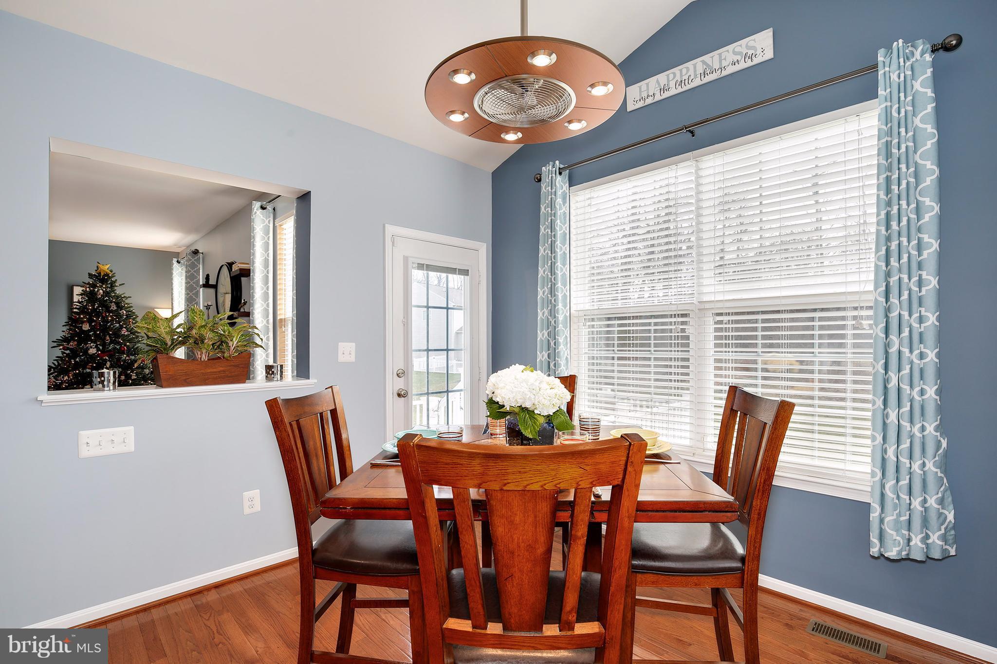802 Salvatore Road Baltimore, MD 21220 - Photo 11 of 28 Dining Room