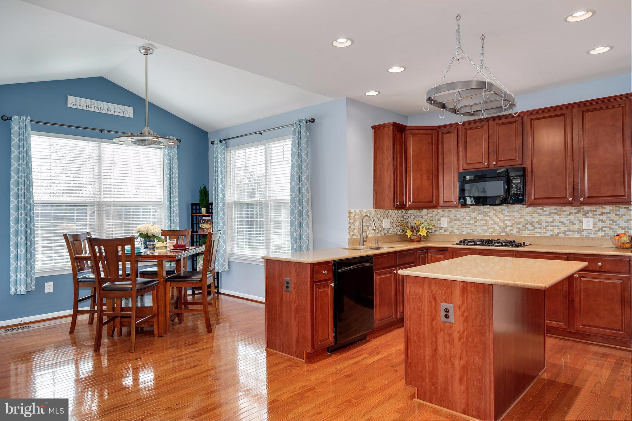 802 Salvatore Road Baltimore, MD 21220 - Photo 7 of 28 Kitchen