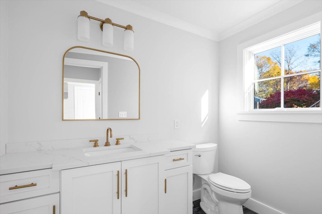 129 Wompatuck Road Hingham, MA 02043 - Photo 20 of 42 Gallery Image 20