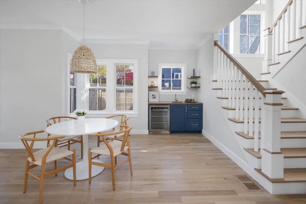 129 Wompatuck Road Hingham, MA 02043 - Photo 9 of 42 Gallery Image 9