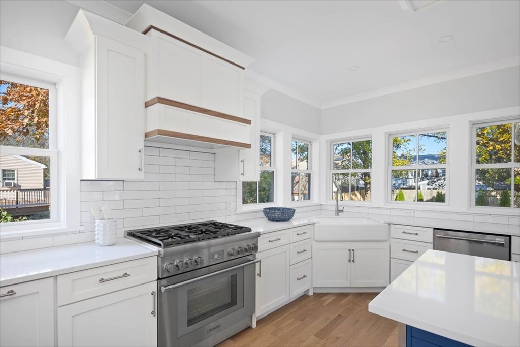 129 Wompatuck Road Hingham, MA 02043 - Photo 10 of 42 Gallery Image 10