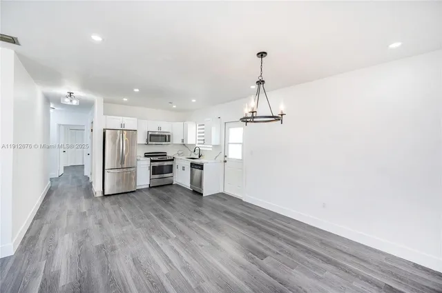 $3,000 | 1706 South Le Jeune Road, Coral Gables, FL 33134