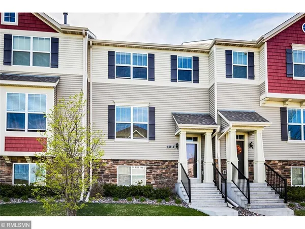 $2,395 | 5149 95th Way North, Brooklyn Park, MN 55443