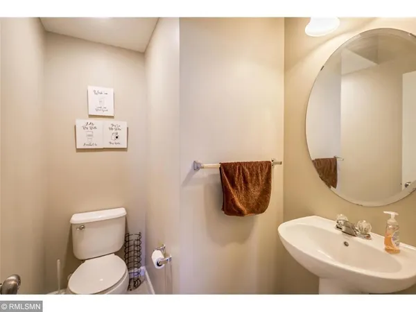 $2,395 | 5149 95th Way North, Brooklyn Park, MN 55443