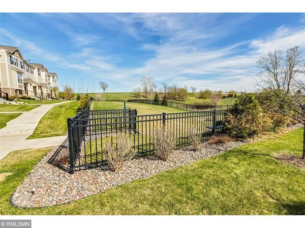 $2,395 | 5149 95th Way North, Brooklyn Park, MN 55443