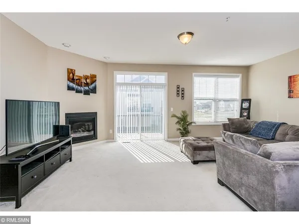 $2,395 | 5149 95th Way North, Brooklyn Park, MN 55443