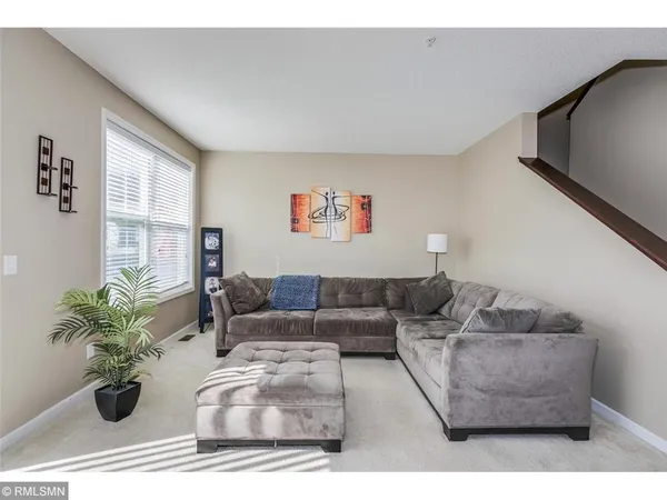 $2,395 | 5149 95th Way North, Brooklyn Park, MN 55443