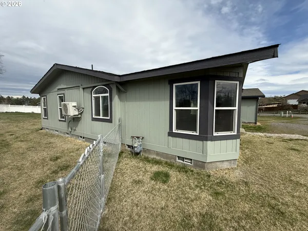 $400,000 | 80400 Suzanna Drive, Hermiston, OR 97838