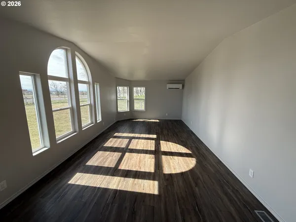 $400,000 | 80400 Suzanna Drive, Hermiston, OR 97838